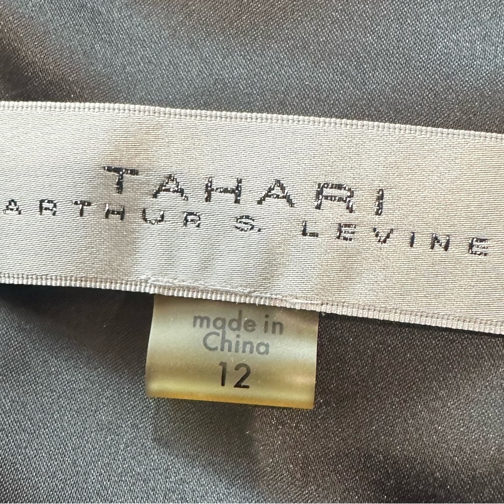 NWT ELEGANT EVENING GOWN
TAHARI ASL  SIZE 12 Black Bronze and Silver - Picture 6 of 8